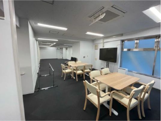 広い食堂  