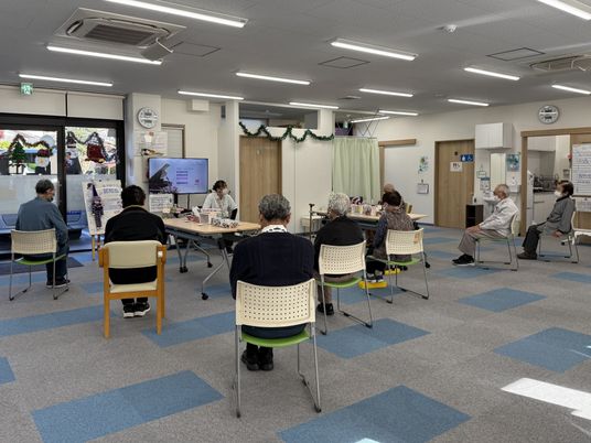 活動中の多目的室