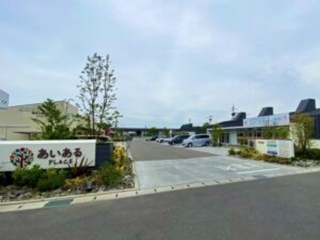 施設の外観 外観 広々としたエントランスがあり、訪れる方々を安心して迎え入れることができます。