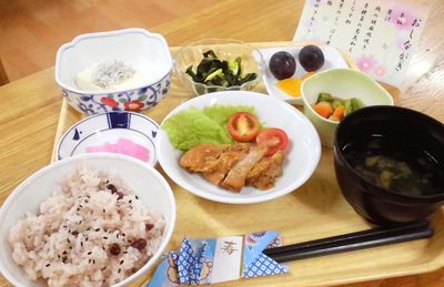 豊かな和食の食事