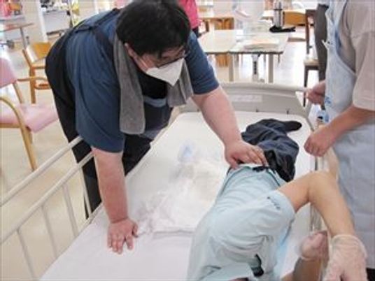 ケア活動中の居室