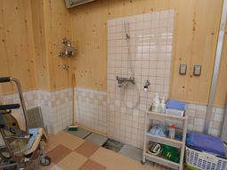 浴室の清潔な設備