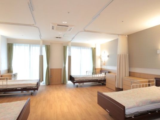 明るい多床室  