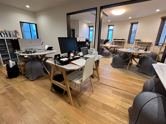 明るいエントランス