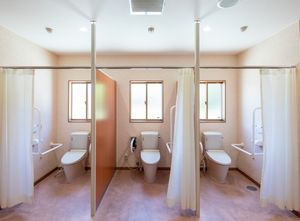 開放的なトイレ空間
