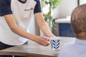 テーブルでのお茶時間