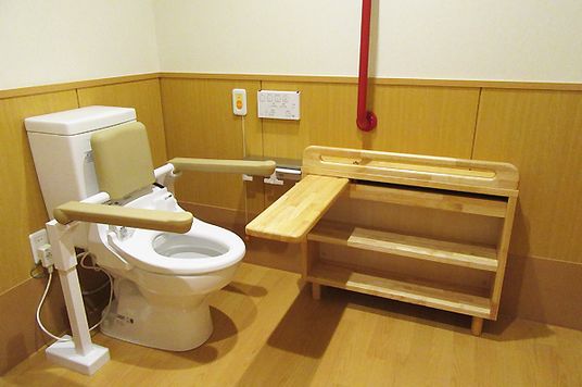 安全設計のトイレ空間