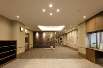 落ち着いた雰囲気の廊下