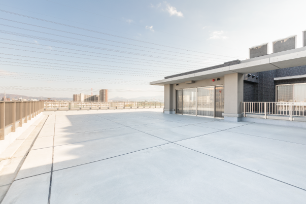 広々とした屋上