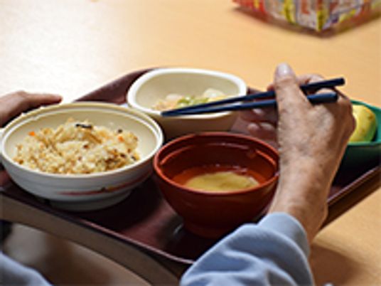 食事を楽しむ様子