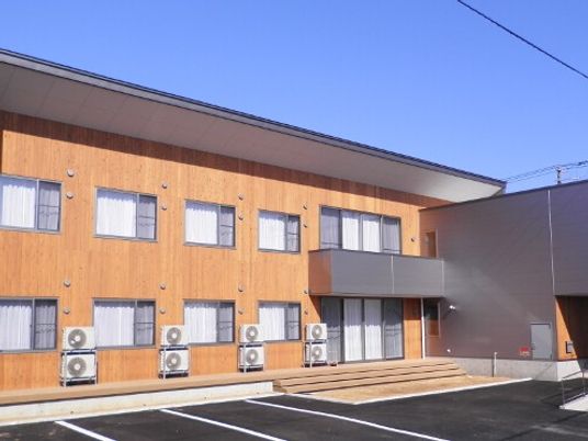 木目調の建物外観  