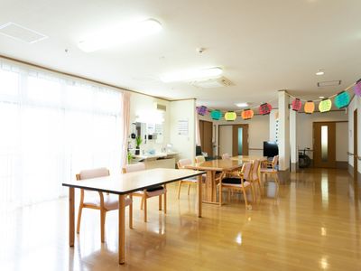 明るい共同スペース