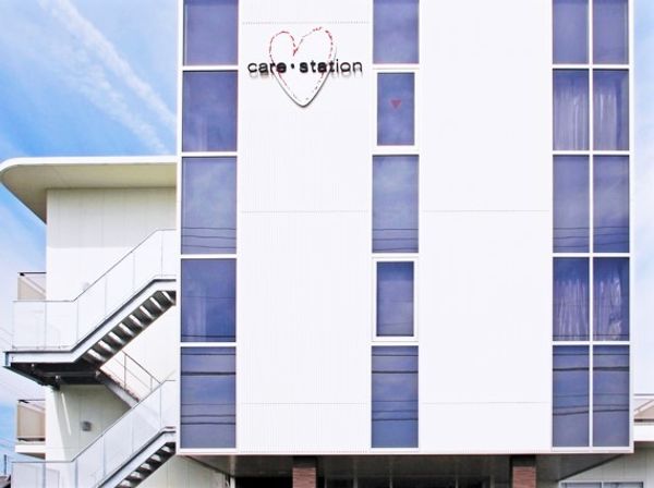 モダンな建物の外観