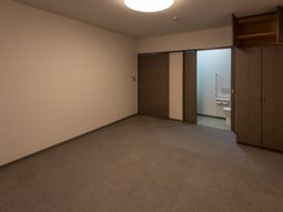 居室の広々としたスペース