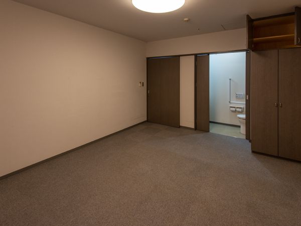 居室の広々としたスペース