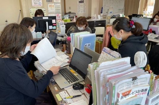 スタッフの作業エリア  