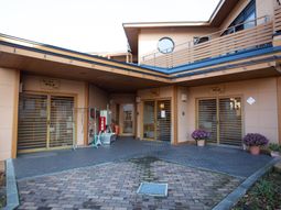 清潔感のあるエントランス