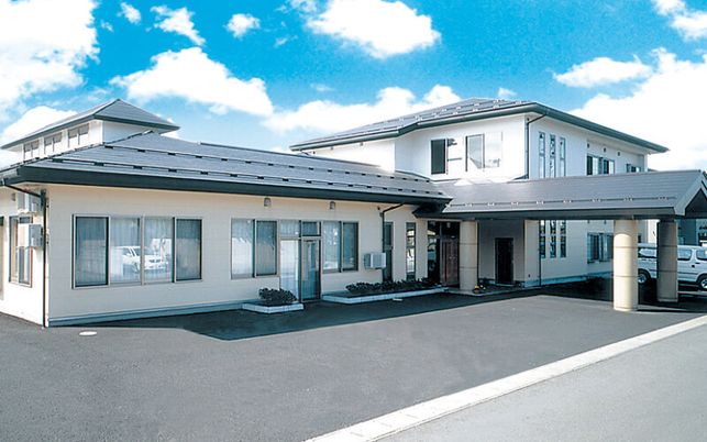 開放的で明るい建物外観