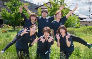 楽しげな様子のスタッフ