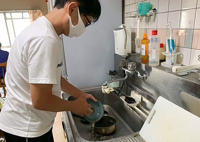 静かな調理台の風景