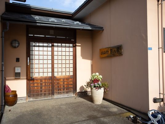 暖かみのある入口の景観