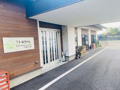 落ち着いた雰囲気の外観