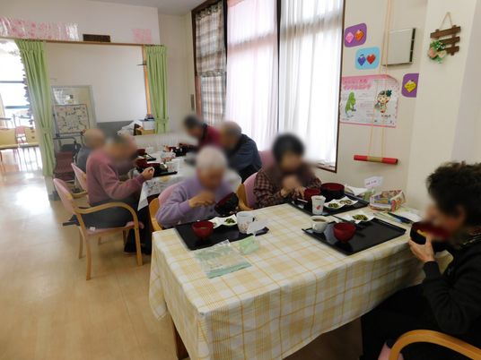 明るい食堂