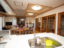 和やかな共有スペース