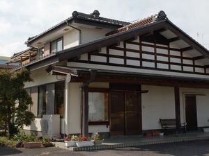 和風の建物の外観  