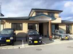 暖かみのあるエントランス