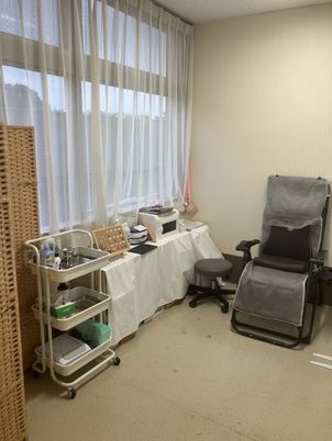 明るい理美容室  