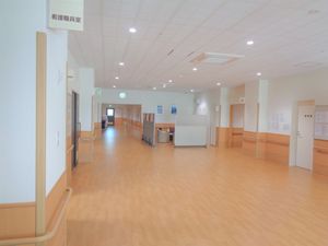 広々とした廊下