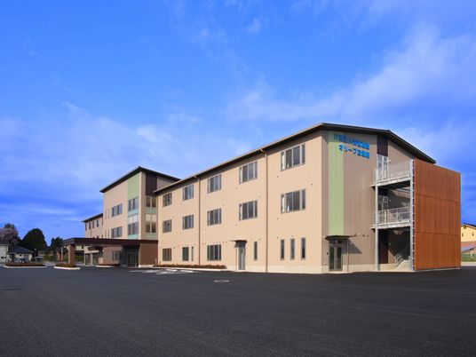介護老人保健施設の外観  