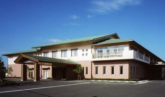 広々とした外観