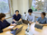 会議中のスタッフの会議室  