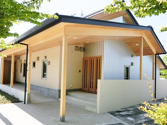 みよし市民病院の外観