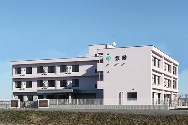 外観の施設建物