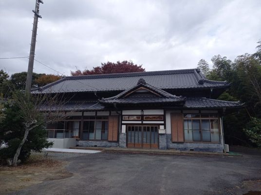 和風の建物外観  