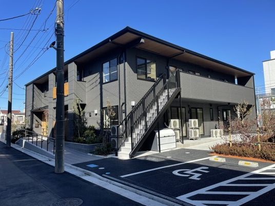 モダンな建物の外観