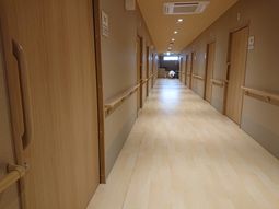 清潔感のある廊下