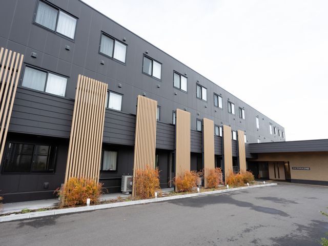 清潔感のある外観 外観 整った外観の施設で働くことで、働きやすさと職員の士気の高さが感じられます。