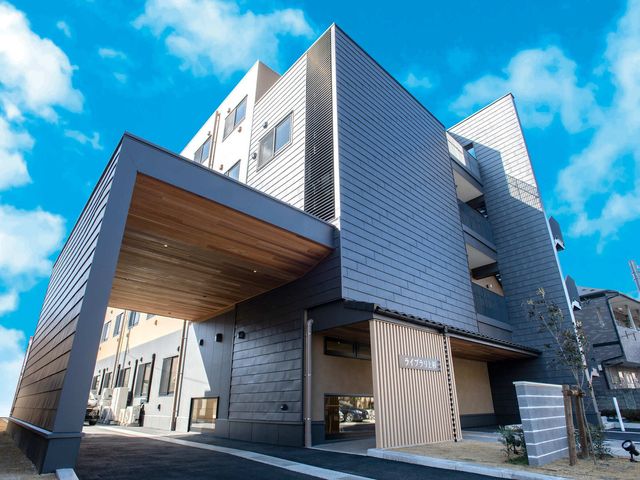 モダンな建物の外観  