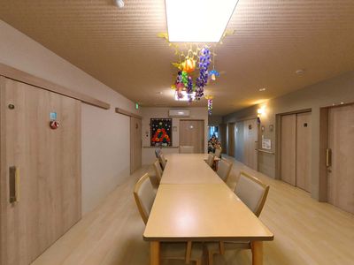 落ち着いた雰囲気のダイニング