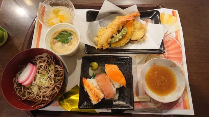 和洋折衷の食事内容