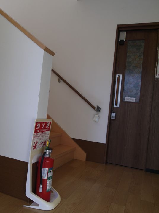 消火器設置の安全な廊下