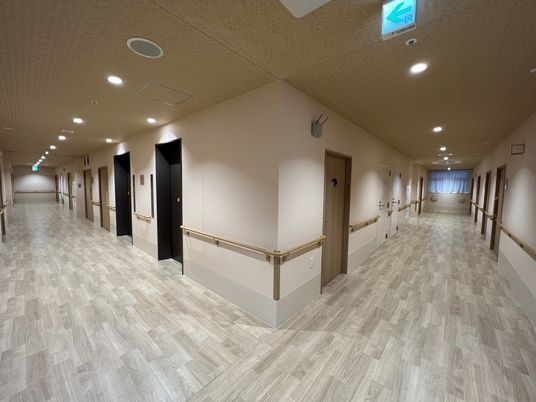 清潔感のある廊下