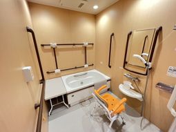 洗面台の介護現場