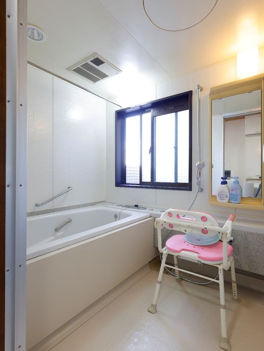 バリアフリー浴室設備