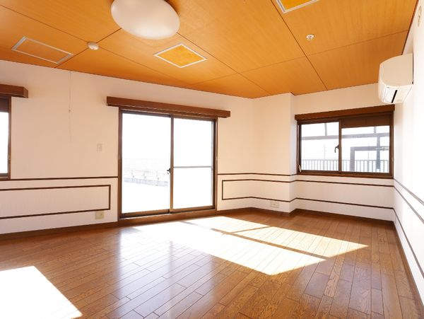 明るい空間の居室