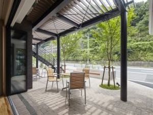 テラス席のある外構  
